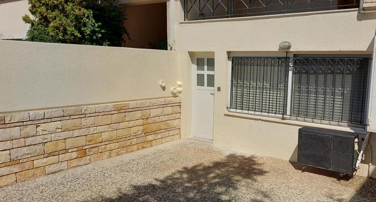 Honeybee 1 - Sunny Studio In The Center Of Rafina Экстерьер фото